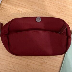 Lululemon City Essentials Pouch Mini 2L Rockwood NWT